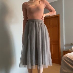 Lauren Conrad gray tulle midi skirt